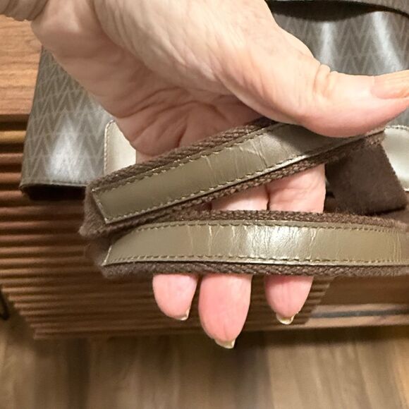 NWOT Mario Valentino Brown Logo Coated Canvas Tote Bag with Shoulder Strap. - Picture 4 of 10